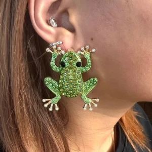 Pendientes de clip de rana con diamantes de imitación de Zara verde dorado brillante 4548/085 nuevos - Imagen 1 de 8