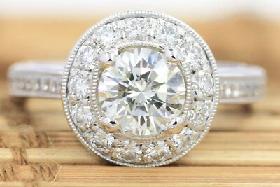 Anillo de compromiso de oro blanco de 18 K de 1,64 quilates con diamantes naturales GIA Foto 1 de 4