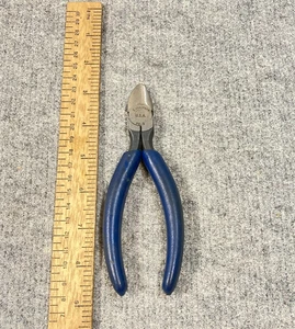 Vintage Crescent Pliers 6" Diagonal Cutting Coated Handles #P6-3 USA - Picture 1 of 5