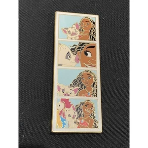 Disney DSSH DSF Moana BFF Photo Booth Strip Pin LE 400 Hei Hei Pua Pinsgiving - Picture 1 of 3