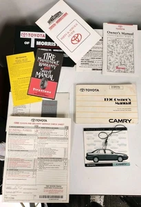 1996 Toyota Camry Factory Original Glovebox Owners Manual Book Portfolio Set - Bild 1 von 10
