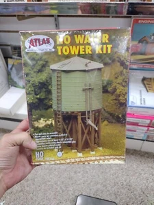 Kit de torre de agua Ho Scale Atlas #703 - Imagen 1 de 2