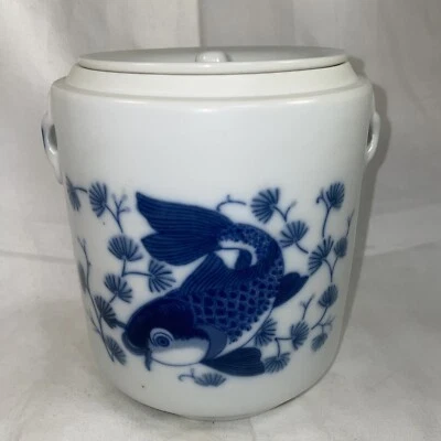 Carrito de té chino de porcelana azul y blanco Koi Fish Foto 1 de 4