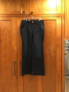 Women's Wrangler Retro Boot Cut Jeans, 13/14, NWT - Picture 1 of 6