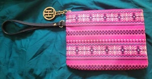 Pretty Tommy Hilfiger Holiday Snowflake Design Wristlet Pink Excellent Condition - Picture 1 of 11