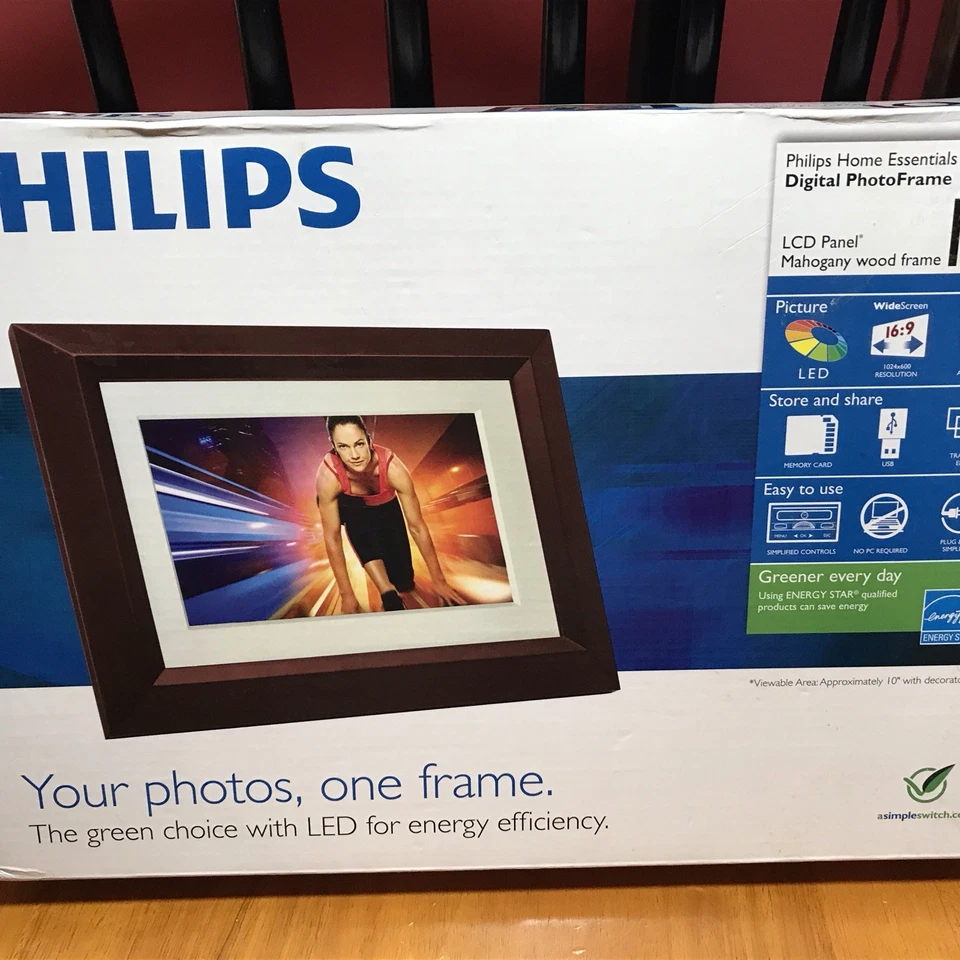 Philips 10.1" LED Walnut Wood Picture Frame Wall Digital Photo Panel SPF3403/G7