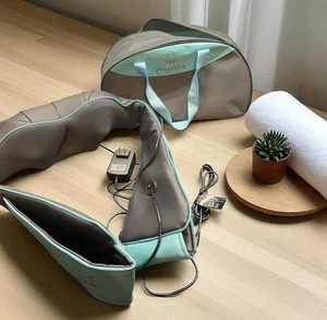 InvoSpa Back Shoulder Neck Massager Black Deep Tissue Knead Car Adapter - Picture 1 of 11