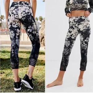 Free People Movement Dark Night Idris Floral Print Sheer Ankle Leggings Size L - Picture 1 of 13
