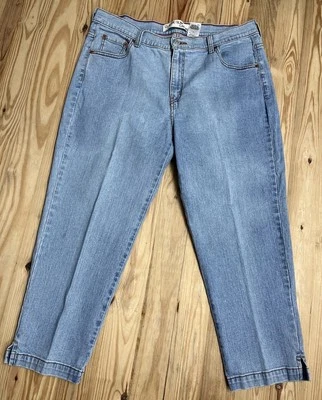 Vintage Levi's Women’s Jeans Size 18 Denim High Rise Classic Slim Capris Y2K - Image 1 of 4