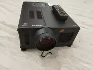 VIEWSONIC PJ1065 PROJECTOR 3500 lumens xga POWER zoom focus - Picture 1 of 12