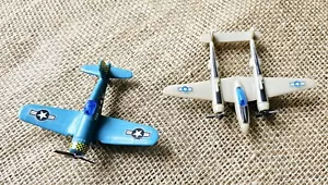 Vintage 2 Plastic Toy Fighter Planes Johnny Lightning & Lockheed - Picture 1 of 4
