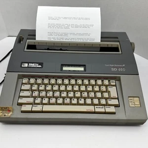 Smith Corona SD650 Portable Spell Right Memory Electronic Typewritter W/Cover - Picture 1 of 8