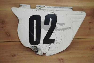 Panel de cubierta de placa de número lateral derecho Yamaha YZ125 YZ 125 1974-77 401-21711-00-02 Foto 1 de 4