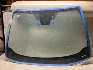 New Genuine Lexus UX MZAA10/ MZAH1 Windscreen Windshield RHD ONLY 56101-76966 - Picture 1 of 6