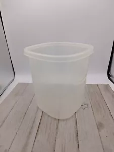 Rubbermaid 3 cuartos Servin Saver #6 bote cuadrado transparente almacenamiento sin tapa (#B) - Imagen 1 de 5