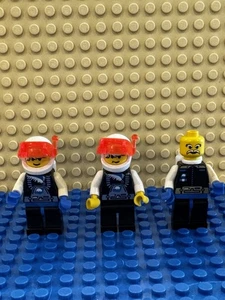 Lego Classic Space astronaut minifigure lot - Bild 1 von 2
