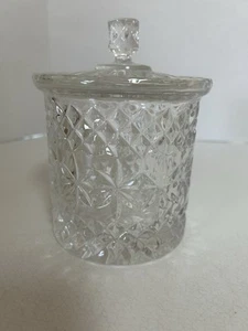 Shamrock Vintage Beautiful Lead 24%Crystal Biscuit Jar W/lid Star Pattern. - Picture 1 of 6