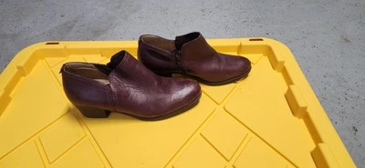 Naturalizer 女式 Zarie 踝靴 Burgandy 尺码 11 W / 41 短跟侧拉链  — 第 1/4 张图片