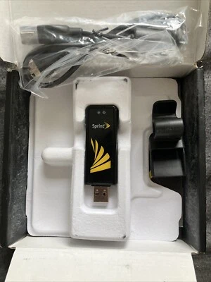 Módem de banda ancha móvil Sprint Sierra inalámbrico USB 598U - Falta tapa Foto 1 de 3