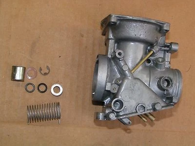 CARBURADOR EXTERIOR DERECHO OEM YAMAHA FZR1000 FZR 1000 GENESIS 37mm BDS MIKUNI Foto 1 de 4