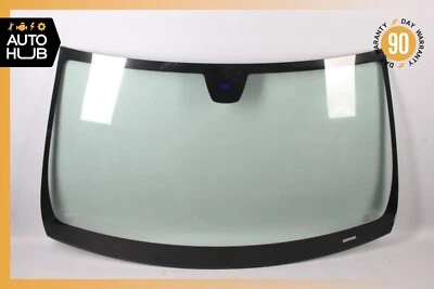 10-16 Mercedes W212 E350 E400 E250 Front Windshield Window Glass 2126702501 OEM - Image 1 of 4
