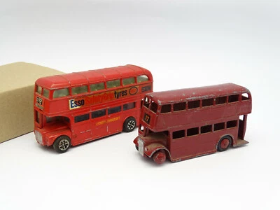 Dinky Toys Inghilterra 1/60 - Lotto Di 2 Autobus Di Londra - Immagine 1 di 3