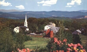 Postal con vista aérea Village of Peacham Vermont - Imagen 1 de 2