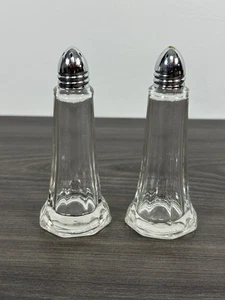 Eleganter Turm Stil Glas Salz und Pfefferstreuer Set Klar 4,5 Zoll Hoch - Bild 1 von 11