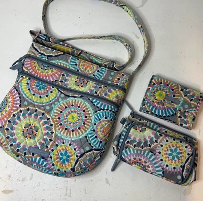 Vera Bradley Sunny Medallion Hipster Bandolera Cartera Bolsa Conjunto de 3 Piezas Foto 1 de 4