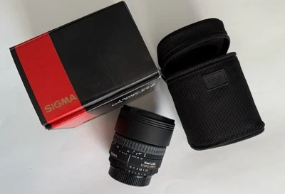 Pristine! SIGMA 15mm f/2.8 EX DG Fisheye Lens for Nikon Mount  - Image 1 of 4