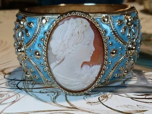 Amedeo Nyc Reg Piazzetta 40mm Cameo & Blue Enamel Hinged Bracelet - Picture 1 of 2