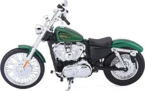 2013 Harley Davidson XL 1200V Seventy Two Motorcycle Green 1:12 Scale Model - - Picture 1 of 2