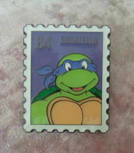 Loungefly - Tortuga Ninja - Donatello - Retrato de sello postal - Prendedor de caja misteriosa - Imagen 1 de 1