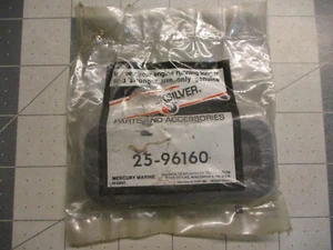 Mercury Quicksilver 25-96160 Grommet - Imagen 1 de 2