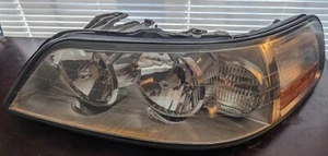 05 06 07 08 09 10 11 Lincoln Town Car Driver Side Halogen Headlamp Assembly - Picture 1 of 3