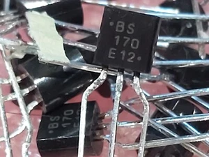 10x BS170 N-Ch. Mosfet Transistor 60V 500mA, Kleinesignalmosfet On Semicon TO92 - Bild 1 von 2