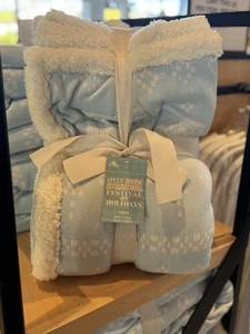 Disney Parks 2025 Figur Epcot Festival Of The Holidays Überwurf Neu  - Bild 1 von 1