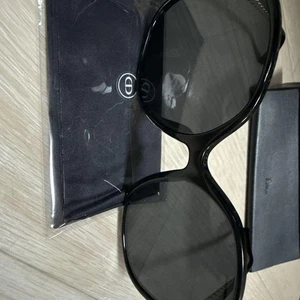 Occhiali da sole Dior oversize neri - Foto 1 di 6