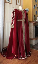 ABITO STORICO FEMMINILE 1400