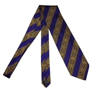 GIANNI VERSACE Versus Men's 100% Silk Necktie Luxury Designer Tie 58x3.75 - Picture 1 of 7