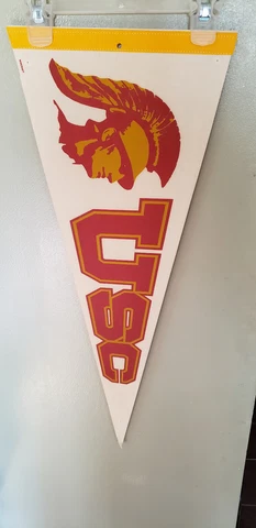 USC TROJANS  PAC 12 RETRO VINTAGE FELT PENNANT 2/11/23 Cover
