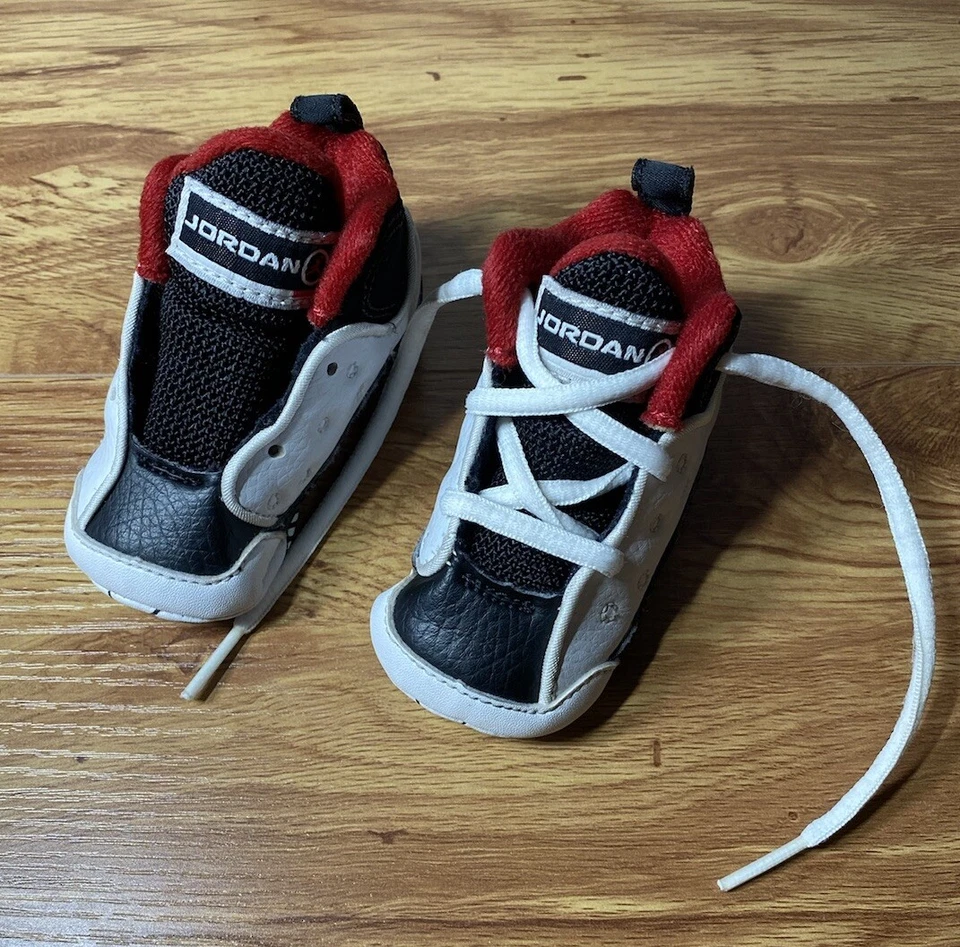 Zapatos botín vintage Jordan Jumpman retro negro rojo y blanco bebé bebé talla 2C Foto 1 de 4