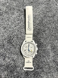 Omega X Swatch MoonSwatch | Mission To The Moon Snoopy Edition No Box - Picture 1 of 6