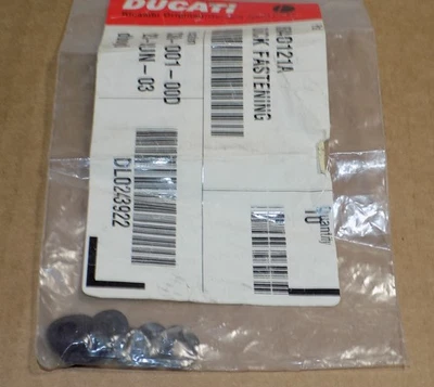 Bomba de combustible lavadora de fijación rápida Ducati 1000SS 900SS 800 NUEVA OEM 10 piezas 85040121A Foto 1 de 2