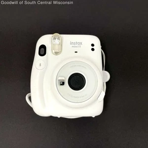 Fujifilm Instax Mini 11 Sofortbildkamera - GETESTET - Bild 1 von 6