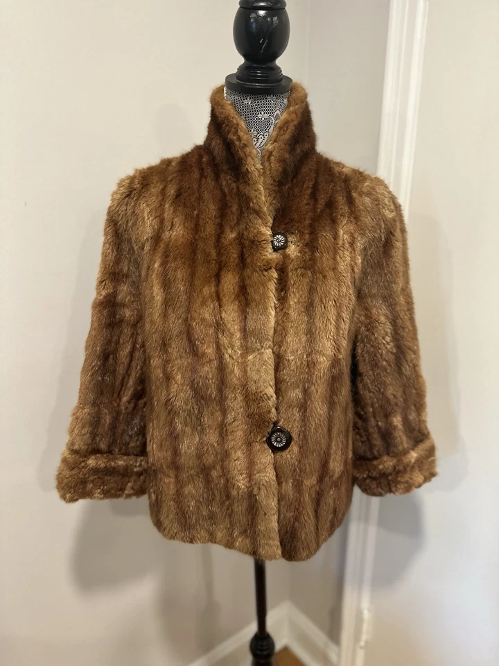 Abrigo recortado forrado de piel de visón vintage para mujer cuello Mao cierre de botones. Foto 1 de 4