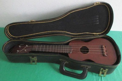 C.F. Martin & Co. Mahogany Soprano Ukulele 4-Strings Antique Vintage Case 1920's - Image 1 of 4