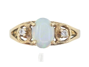 VINTAGE SOLID 10K YELLOW GOLD with 0.55CT NATURAL OPAL & 0.04TCW DIAMOND RING - Picture 1 of 14