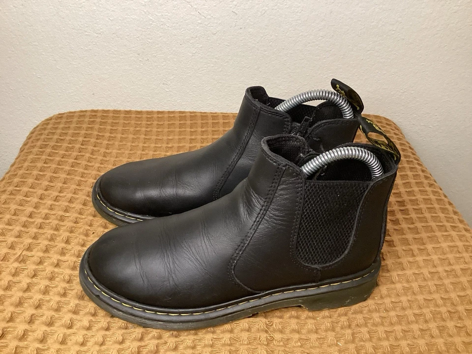 Ботинки челси Dr. Martens размер США женские 5 мужские 4 черные кожаные на боковой молнии 2976 J - Изображение 1 из 4