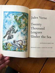 Twenty Thousand Leagues Under The Sea Childrens Classic Illustrated 1956 - Picture 1 of 6